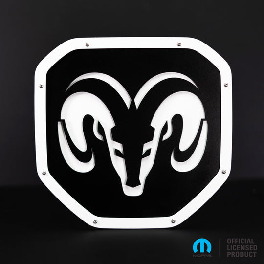 Emblema con escudo estilo cabeza 1 de RAM® con licencia oficial: compatible con modelos RAM® 1500, 2500 y 3500 del 2019 al 2024