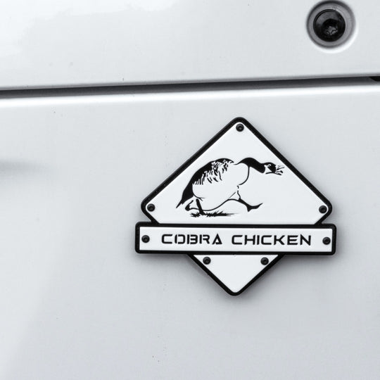 Emblema Cobra Chicken Bronco® (par) - Aluminio recubierto de polvo - Totalmente personalizable - Se adapta a Bronco® Outer Banks®
