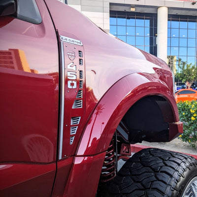 Insignias de guardabarros de repuesto personalizadas para Ford® Super Duty® 2023+ - Totalmente personalizables - LED