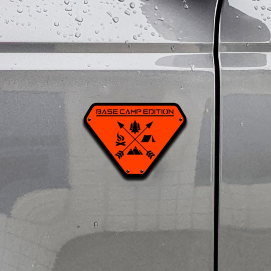 Emblema Bronco® Base Camp Edition (par): aluminio recubierto en polvo, totalmente personalizable, compatible con Bronco® Badlands®