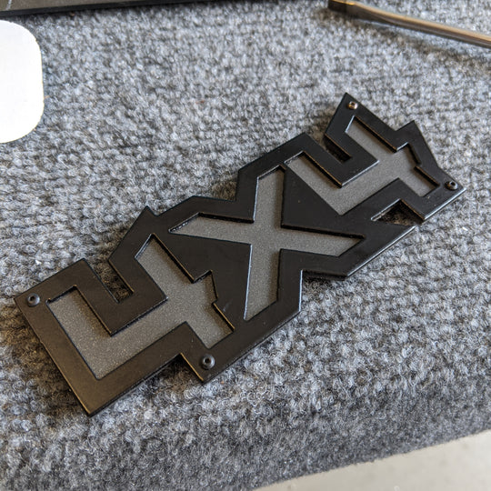 4X4 Badge - Sharp - Black on Gunmetal